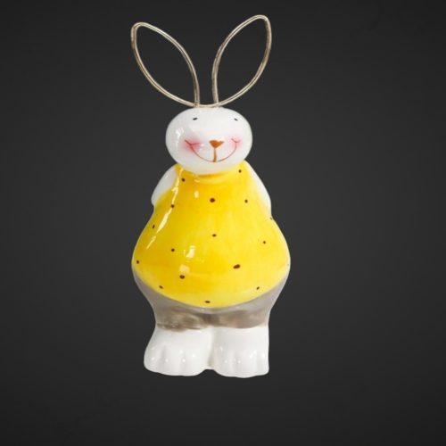 Сувенир керамика "Зайчик в жёлтой футболке в горошек" 7,5х11х17,4 см