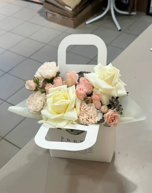 Букет розовых цветов